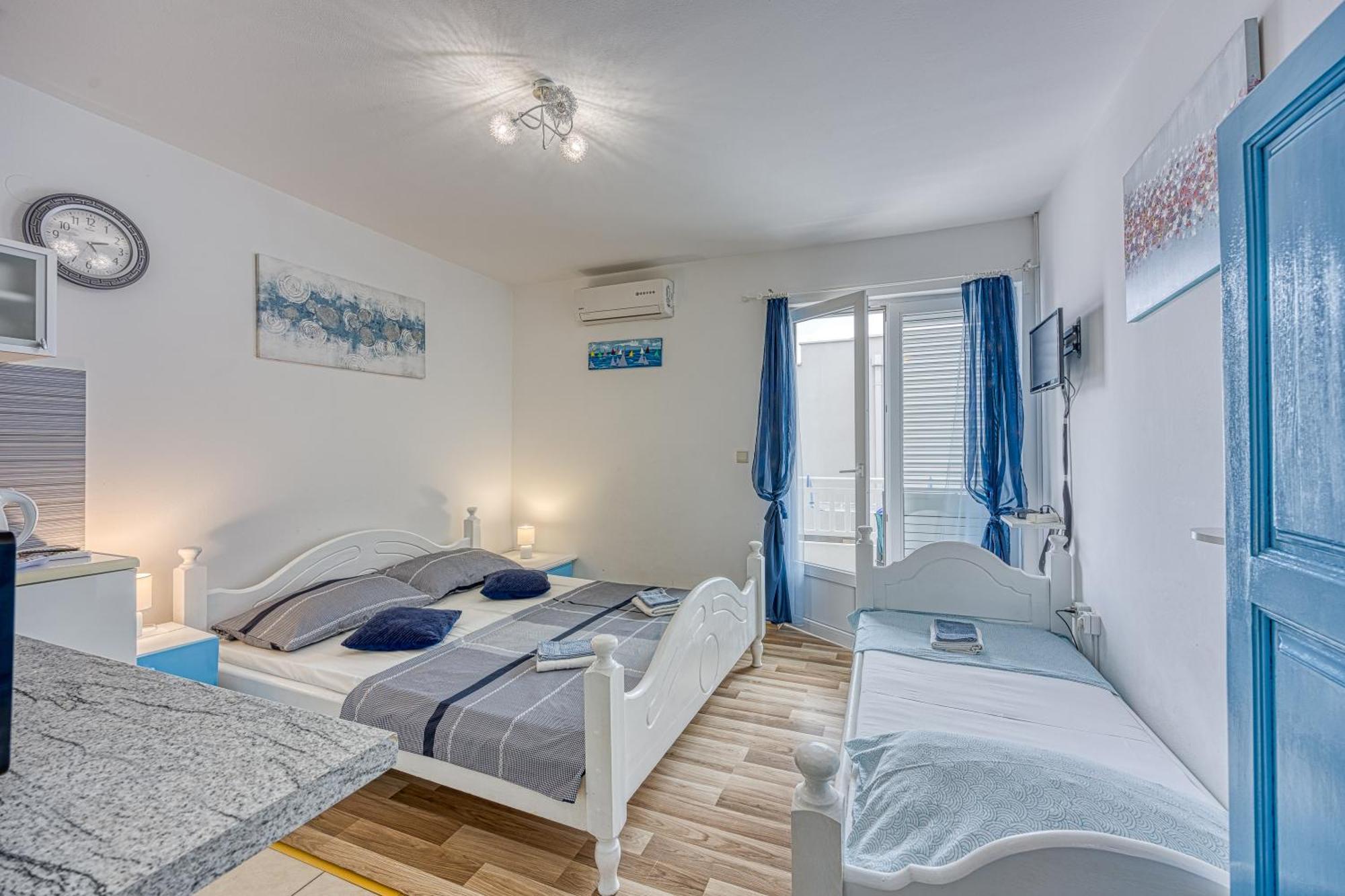 Studio Apartmani Ivanda Makarska Exterior foto